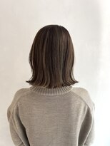 マスカリ(muscali)&nbsp;ハイライト/ダークアッシュ似合わせカットミディアムレイヤーd6