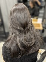 アリュウル 表参道(ALLURE)&nbsp;オリーブグレージュ／オリーブベージュ／レイヤーカット　佐藤