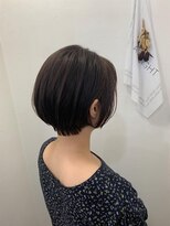 アトリア 横浜(Atria) 透け感くびれショート