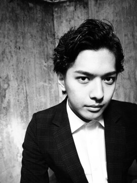 美容室 アモール(amor) スーツに合った爽やかメンズスタイル ツーブロックはお好みで