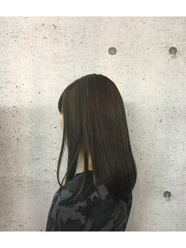 オーヴォ ヘアデザイン(OOVO HAIR DESIGN) 動きと遊びのあるヘアスタイル