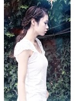 ソラ(sora)&nbsp;髪に優しい美容室　編みおろしアレンジ２