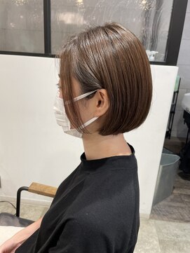 ビヨウシツ ポスタ ミニボブ！