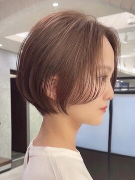 ウル 名古屋栄(ulu) センターパート大人美人くびれヘア