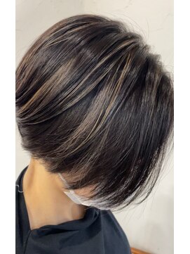 ルーナ ヘアラウンジ(Luuna hair lounge) ショートハイライト