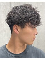 フイ 代々木(Hui)&nbsp;メンズ/アップバング/ツーブロックマッシュ/束感ショート波巻き