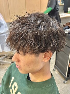 ニアウ 伊勢崎連取店(Niau) 緩めツイストスパイラルパーマツイストパーマ波巻きスパイラル