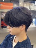 センターパートニュアンスパーマツーブロックメンズマッシュ　　