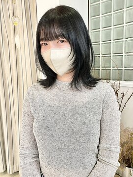ロマーリ(LOMARLIE) 顔まわり似合わせレイヤーボブ