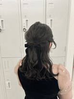 ナビバイケンジ(NaVI by KENJE) ゆるふわリボンハーフアップ