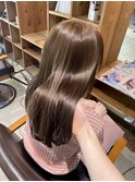 オリーブベージュ
