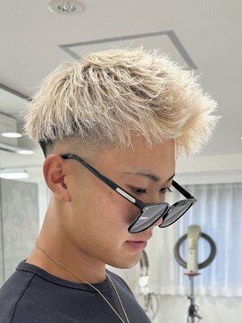 ルースト 八王子店(ROOST) ホワイトショート