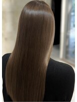 イリ(iLi)&nbsp;【iLi×MIRAI】艶髪矯正