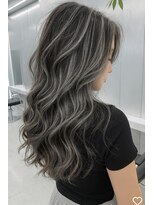 アフューズバイストゥー(Vfuse by StueW)&nbsp;コントラストハイライト22/髪質改善/バレイヤージュ/ブリーチ