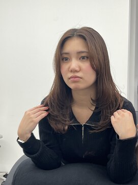 ソソ(soso.) ミディアムヘア/暗めカラー/グランマッシュ/木更津