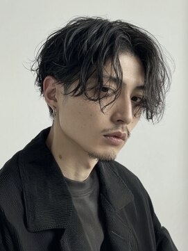 ジレス(Jiles) センターパート×シャドウパーマ[メンズカット/江坂/吹田/眉毛]