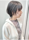 大人かわいい耳かけレイヤーショートボブ丸みショート