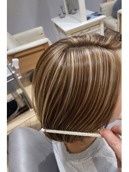 ラブーム(La Boom)の写真/ハイライトのデザインカラーで差をつける！白髪も自然にカバーし、大人女性を輝かせます☆