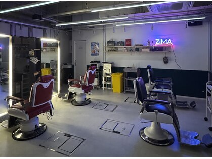 ノーキャップバーバーショップ 十三(NO CAP BARBER SHOP)の写真