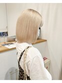 ホワイトブロンド【千代田彩夏】