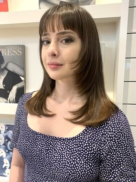 エイトヘアー(8 HAIR) layer cut