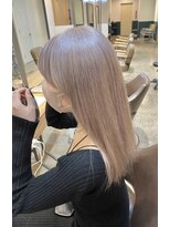 ヘアーブレイス(hair brace)&nbsp;ホワイトベージュ　stylist聖斗