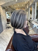 シャル 辻堂(shalu)&nbsp;ペールアッシュベージュ逆インナーカラーフェイスフレーミング