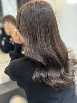 ラビス 浦和(Lovis) 切りっぱなしボブ/エアリーロング/美髪/ピンクブラウン/浦和