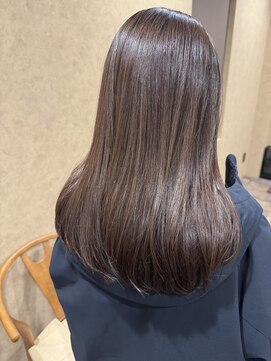 イロハ(iroh) イルミナカラー/透明感カラー/ロングヘア/髪質改善