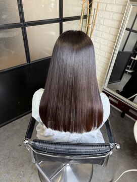 サクラ オモテサンドウ(SAKURA) この艶髪街中で振り返られる事間違いなし♪