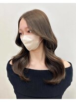 クム(kumu)&nbsp;【kumu】 ロングレイヤー/顔周りカット/栄/名古屋