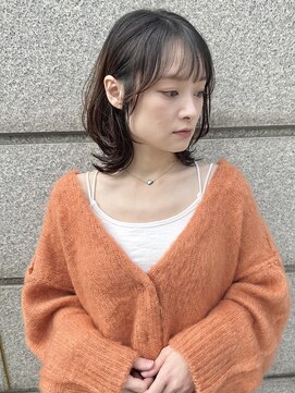 ステア ケース(stair case) 大人かわいい外ハネボブ耳かけ髪質改善