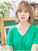 外国人風オリーブカラー前下がり外ハネミディh4志木10代20代30代