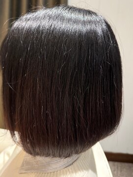 クオレ(CUORE) ツヤ感重視♪ナチュラル内切りボブ