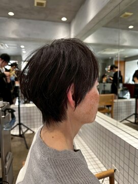 ニーイチイチ(211) コンパクトショート/似合わせカット/ショート