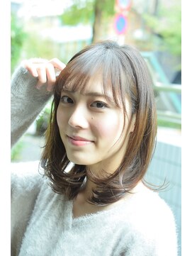 ミーケ(miike) 【miike】シースルーバング×ワンカールミディ×カーキベージュ