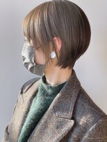 モリオフロムロンドン 原宿本店(morio from London) 【morio 原宿】大人可愛い 丸みショート 耳かけ グレージュ