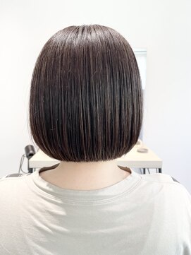 ストフ(stof) ミニボブ/切りっぱなしボブ/ショートボブ/ショートカット