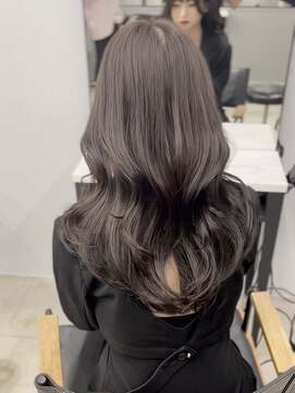 フォンズ(FONS) グレージュ くすみカラー アッシュグレージュ ダークトーン