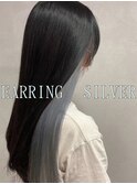 イヤリングカラーシルバー