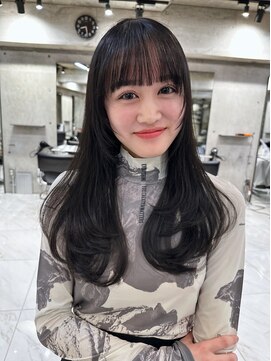 サイン 渋谷(SIGN) ザクザクレイヤーカット巻き方簡単ミディアムロング韓国表参道