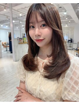 レイラバイアフロート 吉祥寺(Lila by afloat) 顔まわりカット/レイヤーカット/ワンカールレイヤー/韓国ヘア
