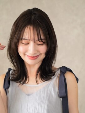 キイ ギンザ(k.e.y GINZA) ミディアムレイヤースタイル