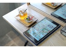 【タブレット貸出しあり！好きな雑誌を読み放題♪ドリンクサービスもございます】