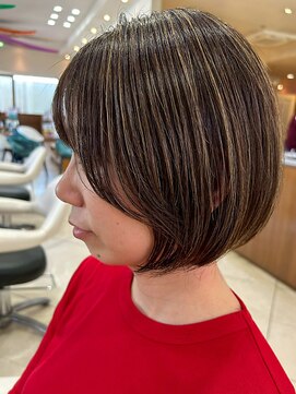 イーストハムネオ(EAST HAM NEO) 白髪ぼかし/ショート/ボブ/ビフォーアフターあり