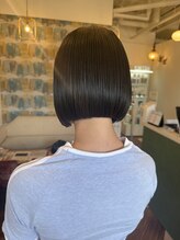 バーチ ウシワカマル(BIRCH ushiwakamaru) 切りっぱなしボブ＆黒髪ヘアー　函南艶髪ショートヘア