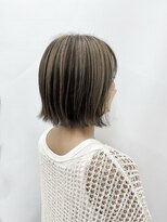 ルーラ バイ エルベ(Lura by elve)&nbsp;バレイヤージュ風外はねボブ