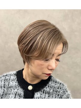 レディアル 大宮(REDEAL ope.) 白髪ぼかしハイライト / ハイライト