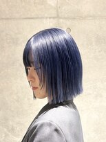 ヲタク(wotaku.)&nbsp;ブルーシルバーアッシュダブルカラーハイトーン切りっぱなしボブ