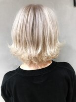 ジーナ(XENA)&nbsp;ホワイトベージュ